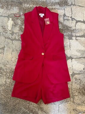 New Suzy Shier Sleeveless Blazer and Shorts Set in Bright Magenta